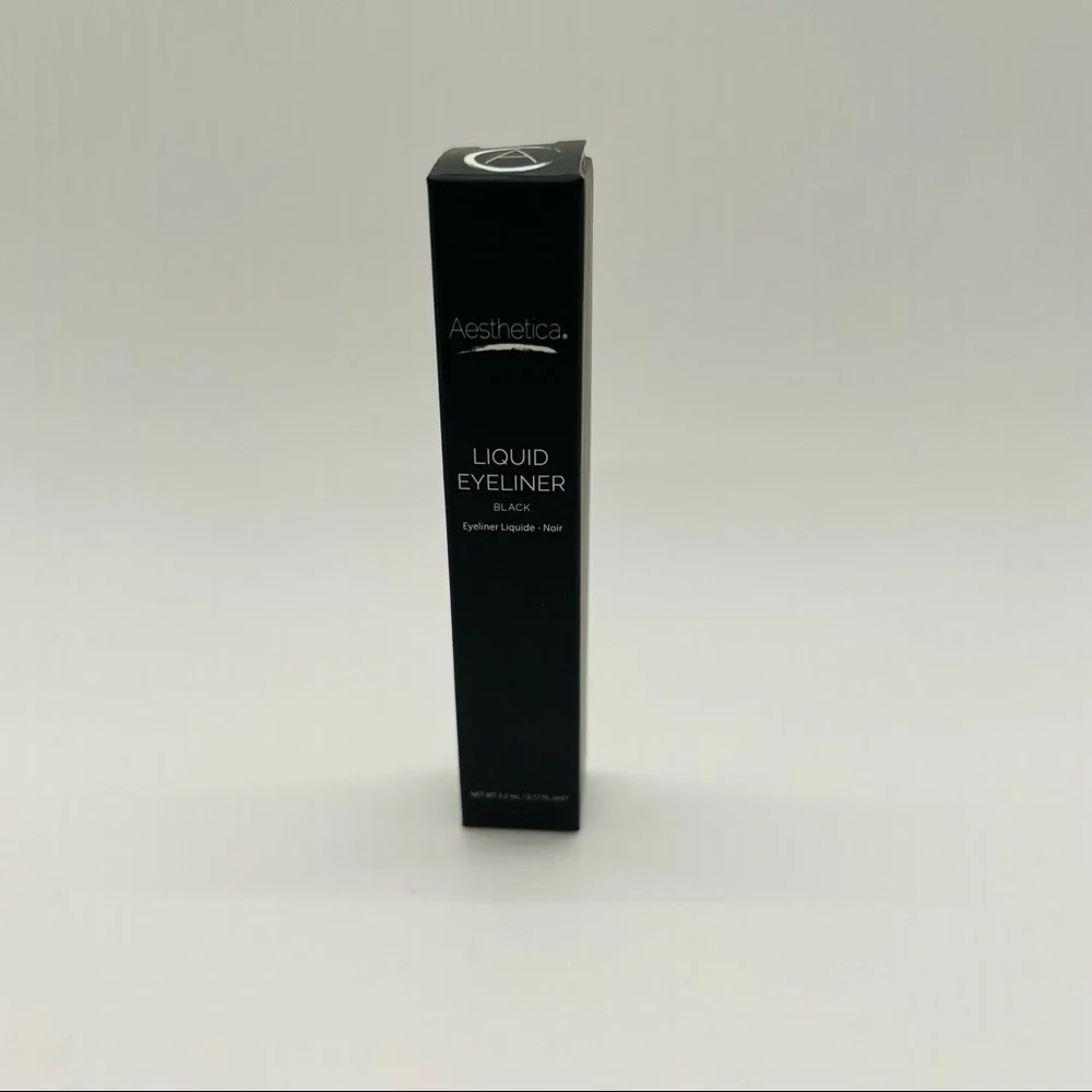 NWT Aesthetica Liquid Eyeliner 0.11 oz